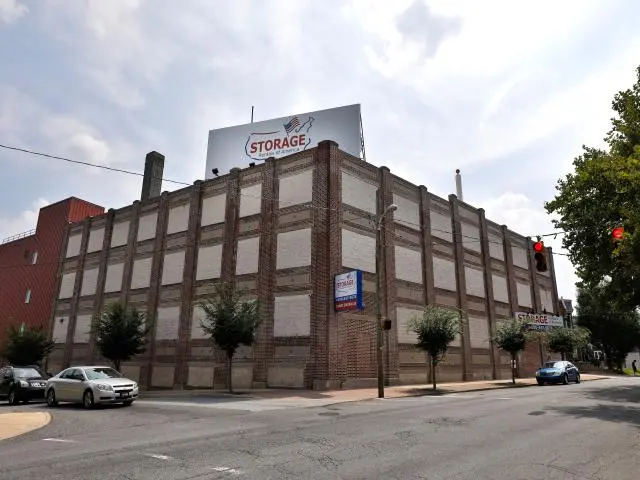 Store photo 1