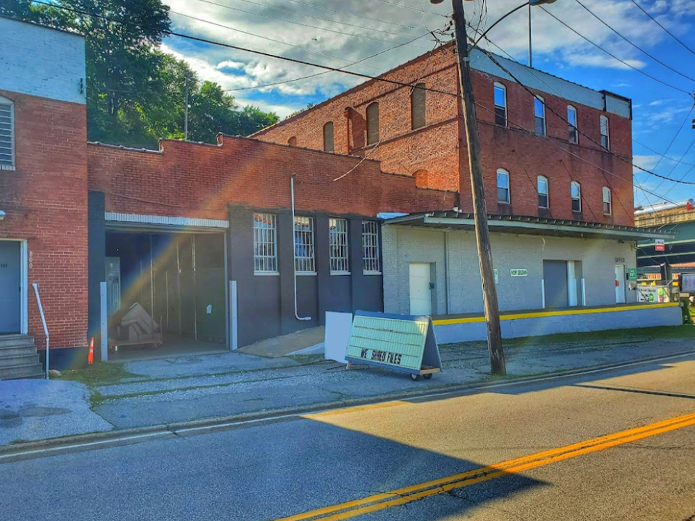 Store photo 1