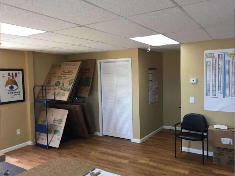 Store photo 3