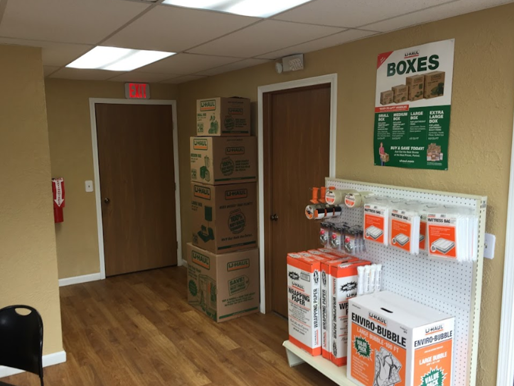 Store photo 4
