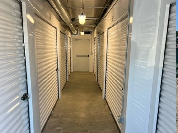 Store photo 9