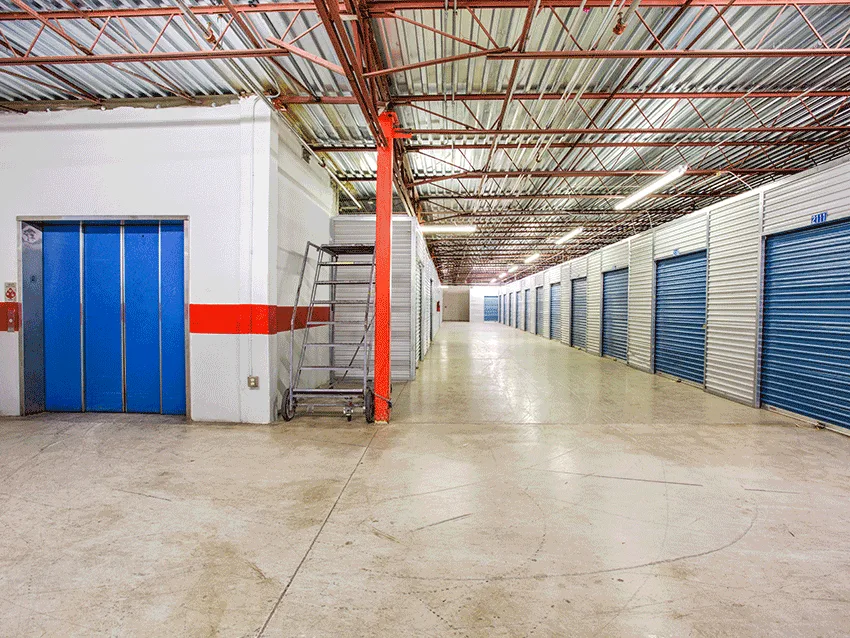 Store photo 18