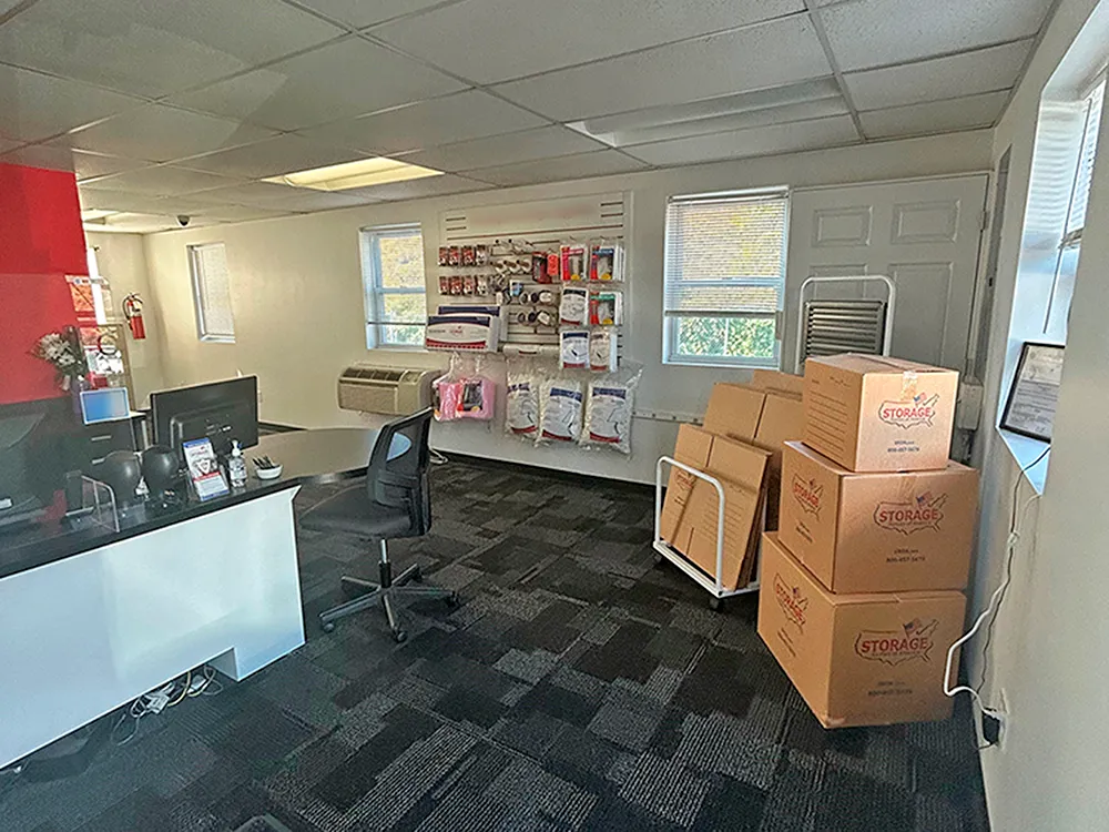 Store photo 2