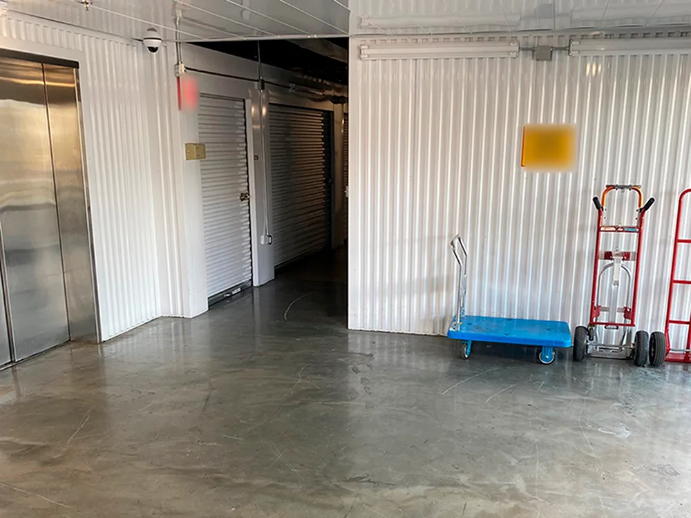 Store photo 8
