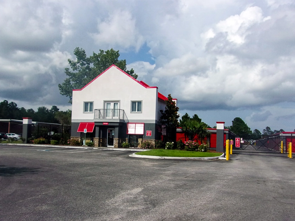 Store photo 1