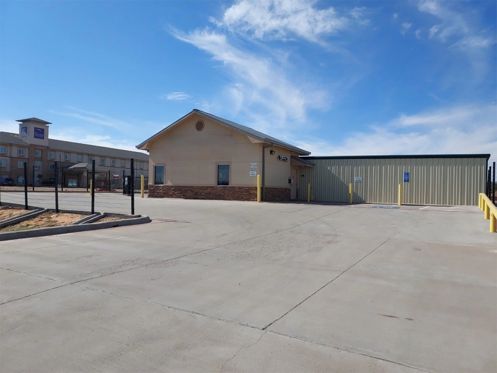 Store photo 1