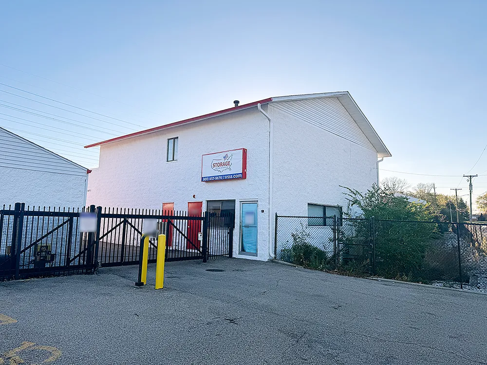 Store photo 1