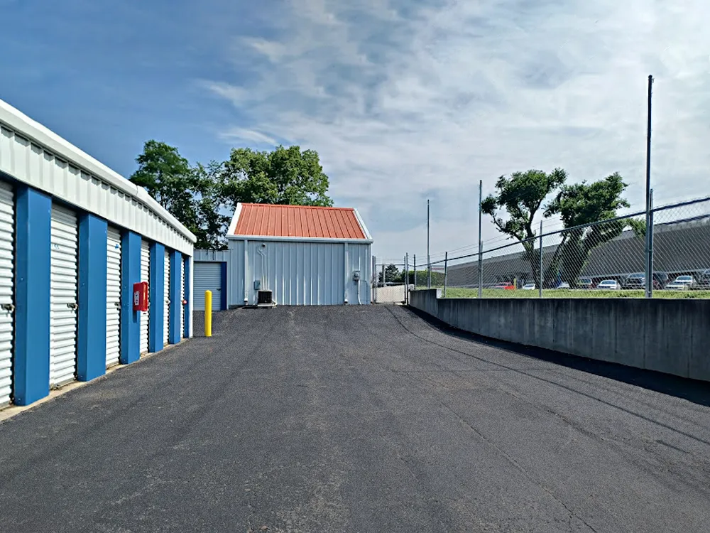 Store photo 3