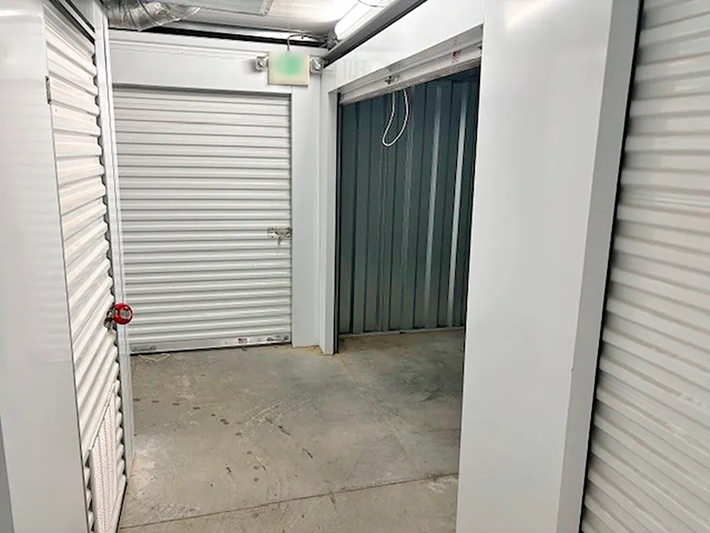 Store photo 4