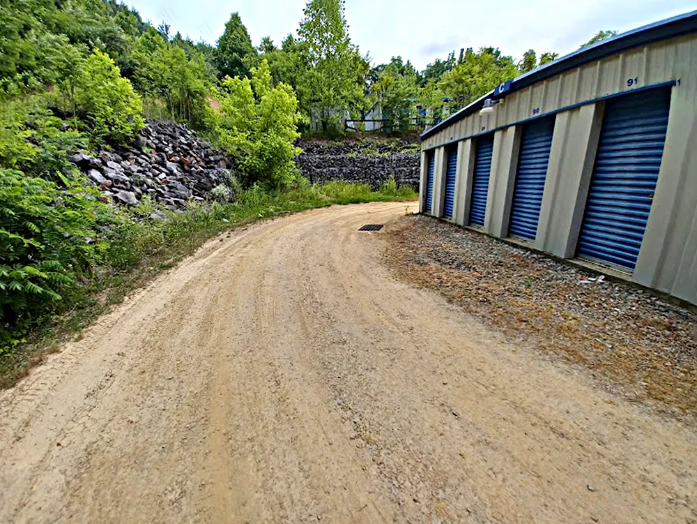Store photo 3
