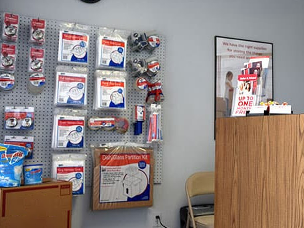 Store photo 2
